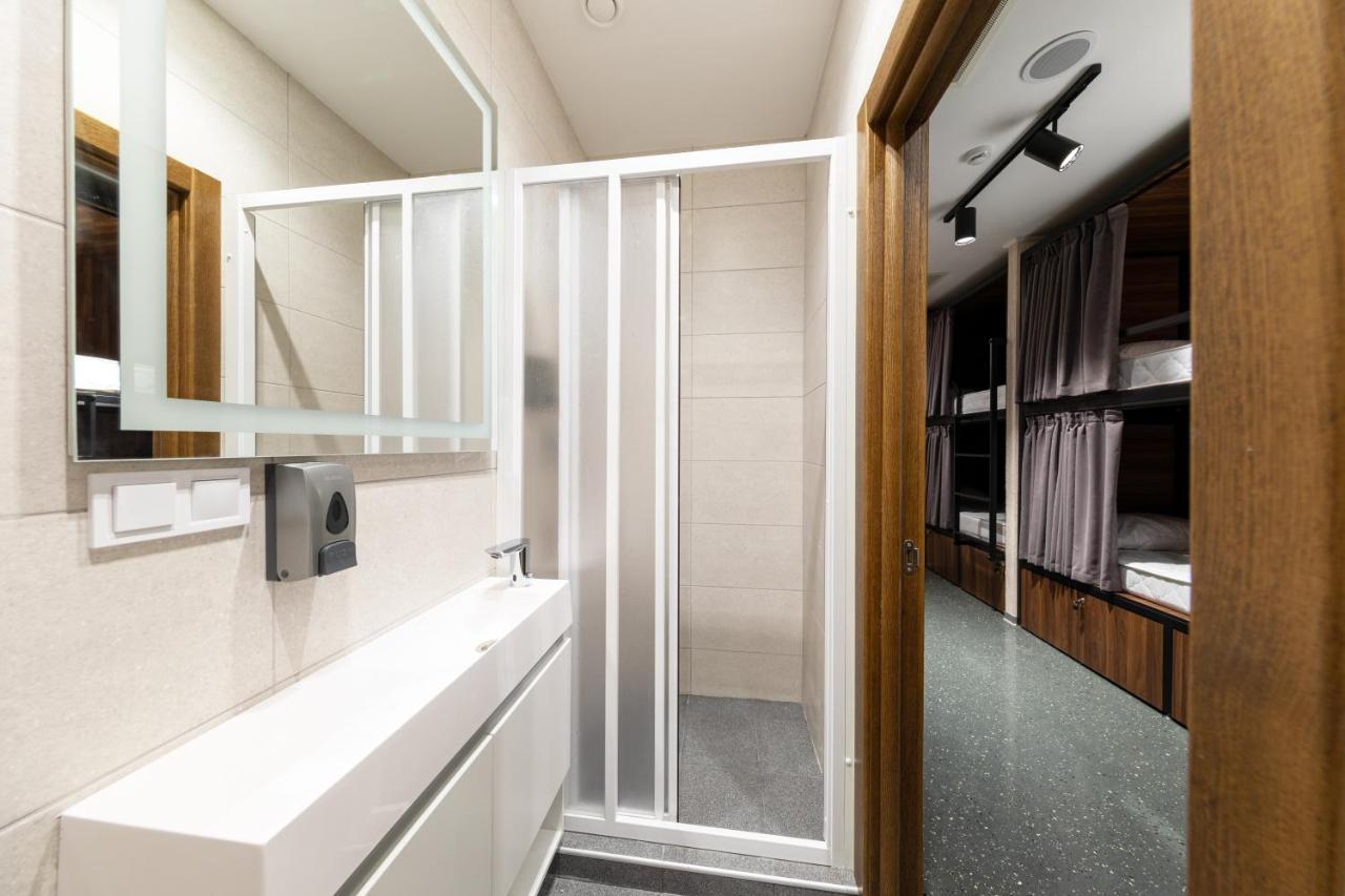 Misto Capsule Hotel Kijev Kültér fotó