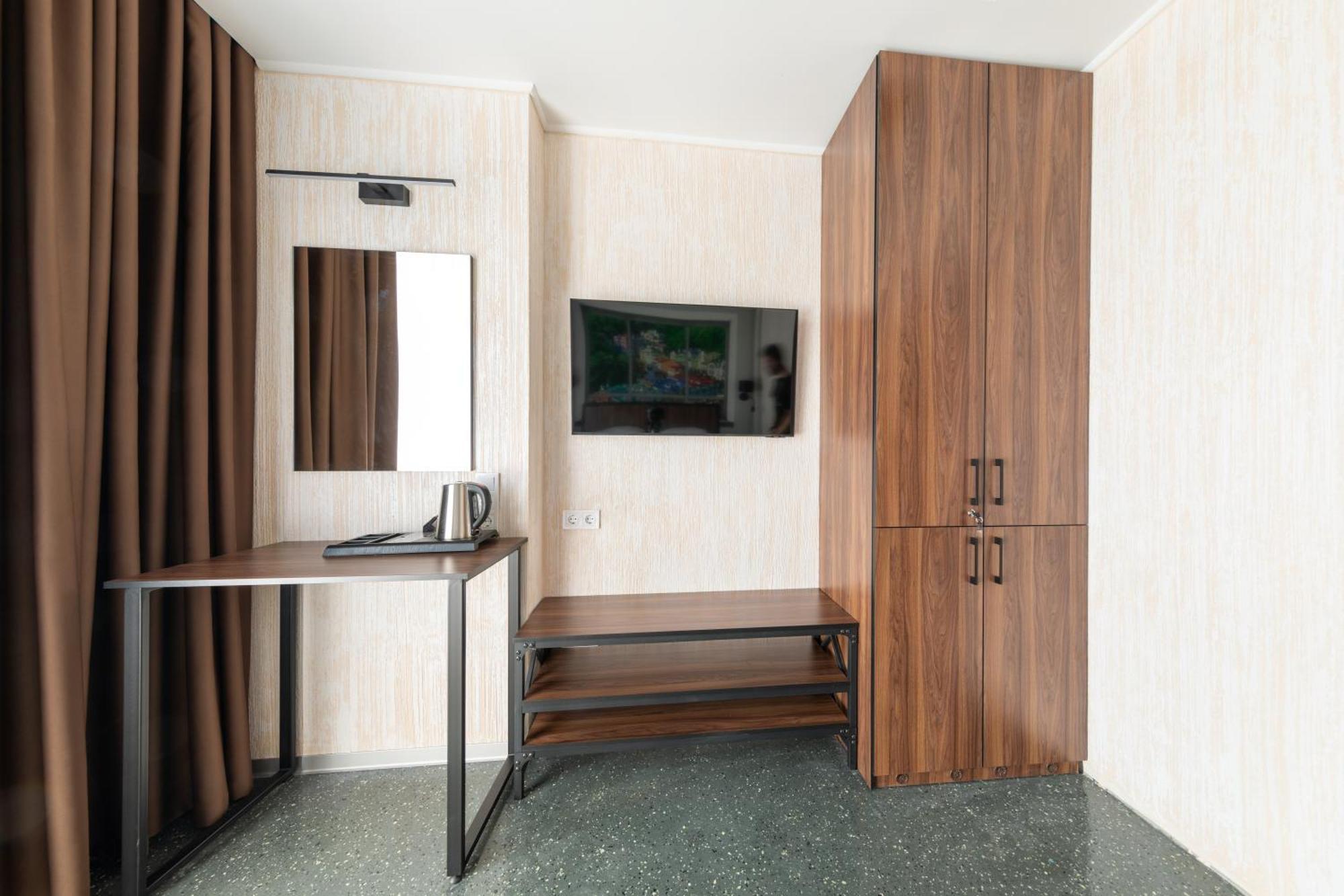 Misto Capsule Hotel Kijev Kültér fotó