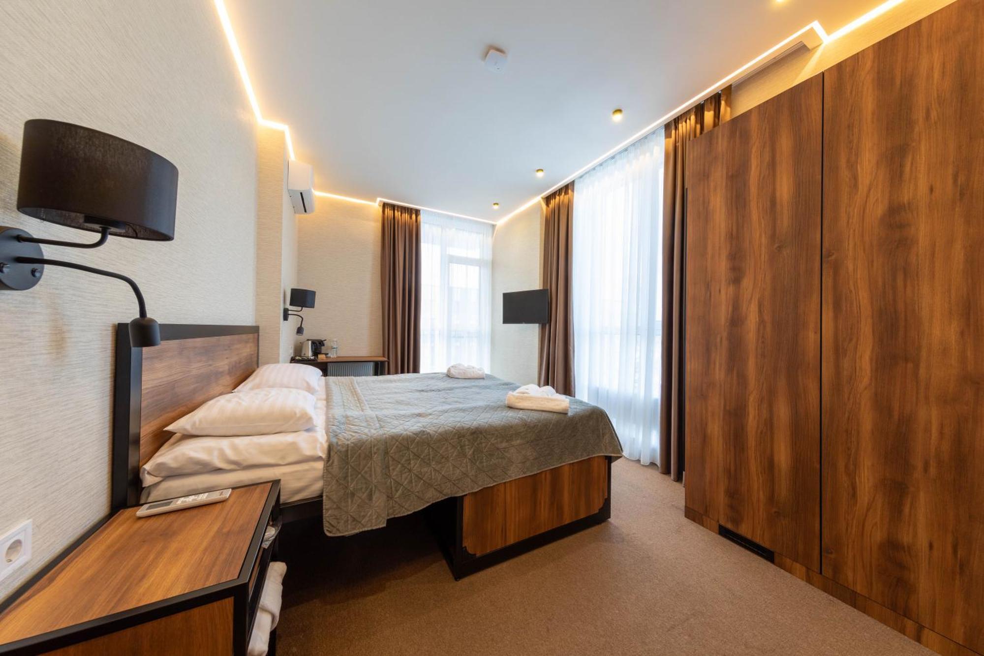 Misto Capsule Hotel Kijev Kültér fotó