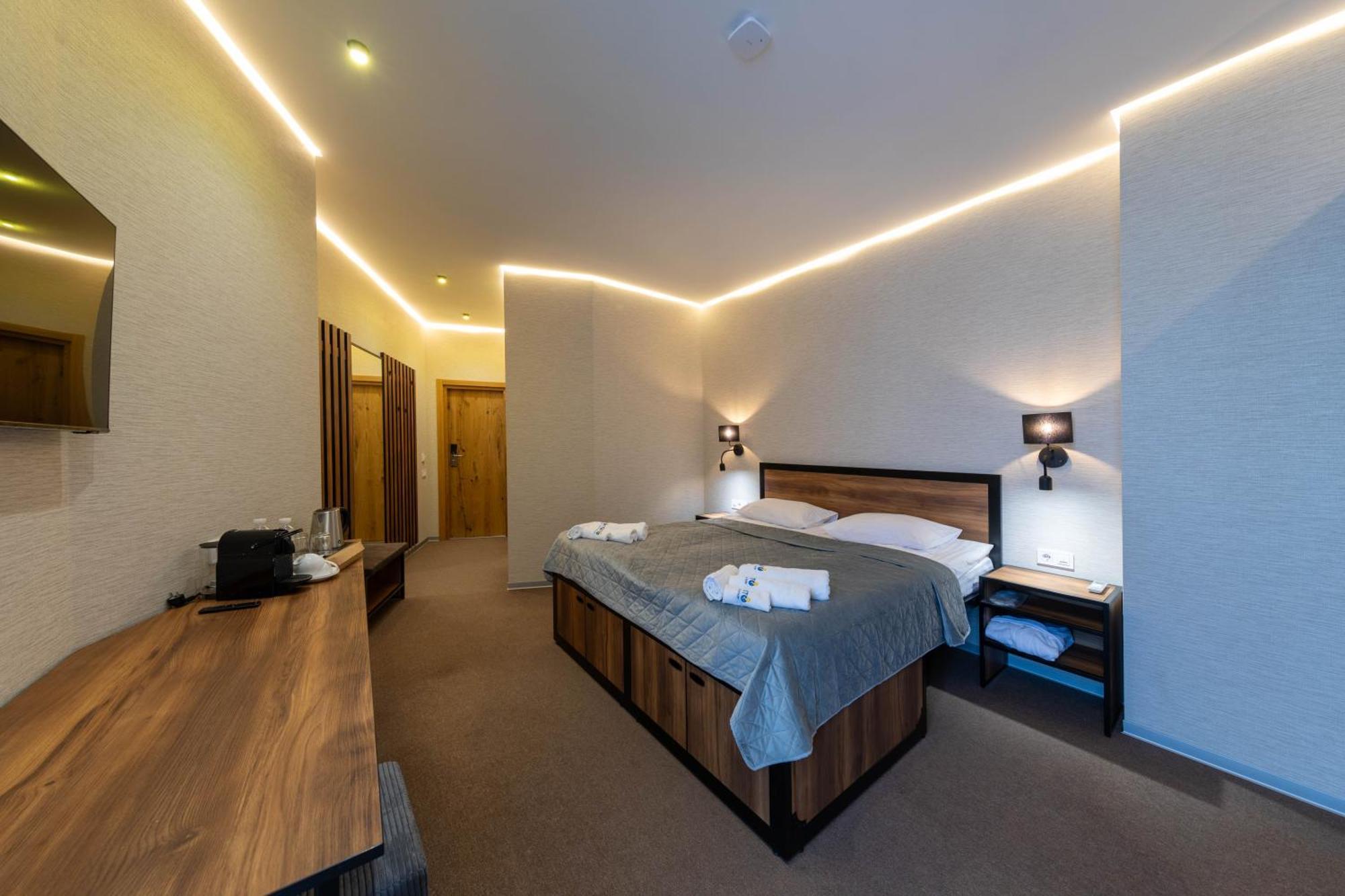 Misto Capsule Hotel Kijev Kültér fotó